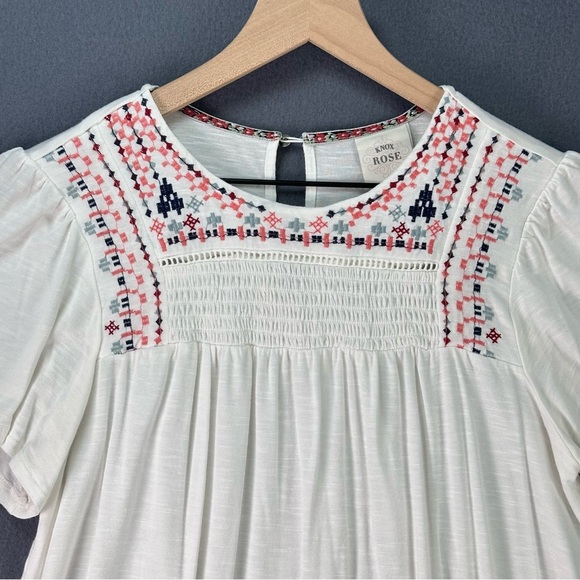 KNOX ROSE White Flowy Boho Short Sleeve Smocked Embroidered Breezy Blouse Size S - Picture 3 of 15